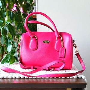 NWOT Coach Pink Ruby Leather Handbag